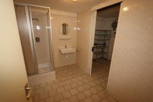Waschkeller mit Dusche + Kaarst + Reihenmittelhaus + ca. 205 m� Grundst�ck + ca. 98 m� Wohnfl. + 3 Schlafzimmer + Garage +
