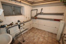 Waschkeller + B�ttgen + ruhige Lage + Reihenhaus + Bj. 1984 + 3 Schlafzimmer + Garage +