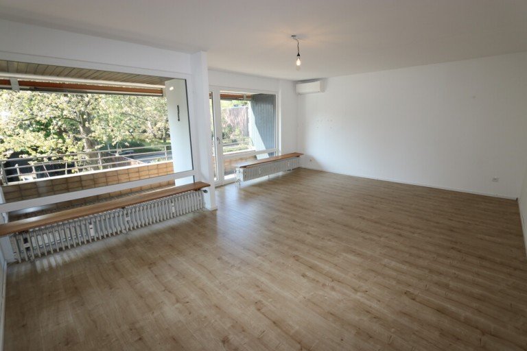 Wohnzimmer Kaarst Etagenwohnung + Kaarst-Ost + 3-Zimmer-Wohnung + 1. OG + ca. 88 m� Wohnfl�che + Balkon + Garage +