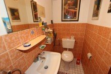 G�ste-WC im Keller + Kaarst + Bungalow + Bj. 1971 + ca. 383 m� Grundst�ck + ca. 138 m� Wohnfl�che + Garage +