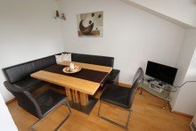 Esszimmer + Kaarst + 4-Zimmer-Wohnung + Dachgeschoss + ca. 89 m� Wohnfl�che + 2 Schlafzimmer + Balkon +