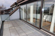 Dachterrasse + Kaarst + Haus im Haus + ca. 123 m� Wohnfl�che + 2 Schlafzimmer + Bj. 1975 +