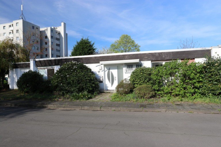 Ansicht Kaarst Bungalow + Kaarst + Bungalow + Bj. 1966 + ca. 98 m� Wohnfl�che + ca. 393 m� Grundst�ck + Garage +