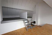 Wohnzimmer - oberste Ebene + Kaarst + Haus im Haus + ca. 123 m� Wohnfl�che + 2 Schlafzimmer + Bj. 1975 +