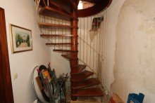 Kellertreppe + Kaarst + Bungalow + Bj. 1971 + ca. 383 m� Grundst�ck + ca. 138 m� Wohnfl�che + Garage +