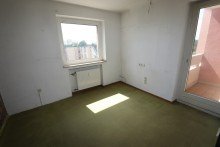 Schlafzimmer II + Kaarst + 4-Zimmer-Wohnung +  ca. 105 m� Wohnfl�che + Balkon + inkl. TG-Stellplatz +