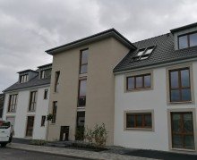 Hausansicht + Kaarst - Kampstr. + Neubauerstbezug +  ab 01.01.22 + barrierearm + 4 Zimmer + Balkon + ca.120 m� +