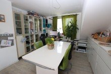 Esszimmer + Kaarst- B�ttgen + ca. 74 m� + Wohnung in Zweifamilienhaus + privater Gartenanteil + 2 Zimmer +