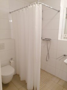 Bad + Kaarst-Vorst + 3-Zimmerwohnung + Barrierearm + ca.105 m� + Balkon + Aufzug + TG Stellplatz +