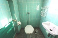 G�ste-WC + Kaarst + freistehendes Einfamilienhaus + Bj. 1962 + ca. 130 m� Wohnfl�che + ca. 642 m� Grundst�ck