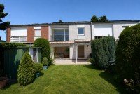 Bild (89b967ddee5bae1ae33b83d3b85bbe7d): + Kaarst + Reihenmittelhaus + ca. 205 m� Grundst�ck + ca. 98 m� Wohnfl. + 3 Schlafzimmer + Garage +
