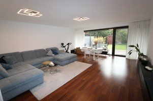 Hauptbild + Kaarst + 3-Zimmer-Erdgeschosswohnung + ca. 90 m� Wohnfl�che + Garten + inkl. Einbauk�che +