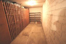 Kellerraum + Kaarst + 3-Zimmerwohnung + Bj. 1969 + ca. 82 m� Wohnfl�che + 1. OG  + Balkon + Garage +