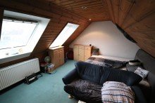 Spitzboden + Vorst + 2-Familienhaus + 1986 + 714 m� Grundst�ck + ca. 204 m� Wohnfl�che + Garage + Carport +