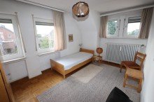 Schlafzimmer II OG + Driesch + freistehendes Einfamilienhaus + 110 m� Wohnfl�che + 757 m� Grundst�ck + sehr ruhig +