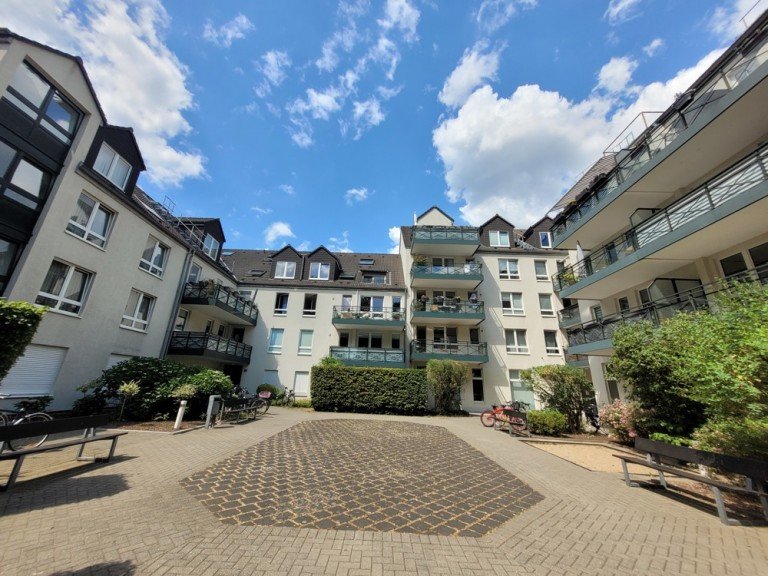 Aussenbild Kaarst Etagenwohnung + Kaarst + barrierearm + 2-Zimmerwohnung + ca. 80 m� Wohnfl�che + Aufzug + TG Stellplatz (opt.) +