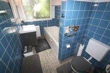 Badezimmer EG + Kaarst + Doppelhaush�lfte + Baujahr 1969+ ca. 107 m� Wohnfl�che + ca. 447 m� Grundst�ck + Garage +