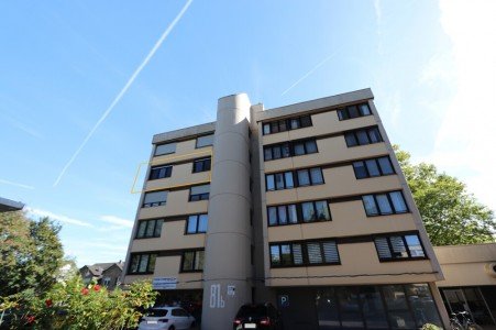 Hauptbild + Kaarst + 3-Zimmerwohnung + ca. 90 m² Wohnfläche + Balkon + 4. OG + Aufzug + TG-Stellplatz +
