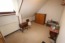 Zimmer II + Kaarst + ruhige Lage + Reihenmittelhaus + Bj. 1969 + ca. 95 m� Wohnfl�che + ca. 181 m� Grundst�ck