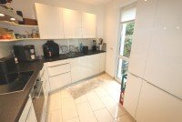 Bild (a4095cdbac48fcaf27f303ddce326379): + Kaarst + 3-Zimmer-Erdgeschosswohnung + Bj 2001 + ca. 97 m� Wohnfl�che + 2 Badezimmer + Terrasse +