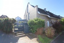 Hauptbild + Vorst + Doppelhaushälfte + Bj 2000 + ca. 158 m² Wohnfläche + 4 Schlafzimmer + Wintergarten + Garage + 2 Stellplätze +