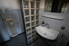 Wohnung 4 - Bad + Kaarst + vermietetes 6-Parteien-Haus + Baujahr 1968 + insgesamt ca. 312 m� Wohnfl�che + Garage +