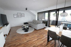 Hauptbild + Kaarst-Zentrum + 3-Zimmer-Wohnung + 2. OG + ca. 86 m� Wohnfl�che + 2 Badezimmer + Balkon +