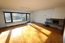 Wohnzimmer + Kaarst + gro�z�giges Reihenendhaus + Bj. 1981 + ca. 155 m� Wohnfl�che + 6 Zimmer + 2 Garagen +