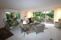 Bild (b7f73a3c3ab11a6cb49bcab383977766): + Kaarst + Einfamilienhaus + ca. 150 m� Wohnfl�che + 3 Schlafzimmer + Garage + ab 1. Nov. 2026 +