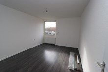 Schlafzimmer + KAARST + RENOVIERTE 2-ZIMMERWOHNUNG + LOGGIA + ca. 60m� +