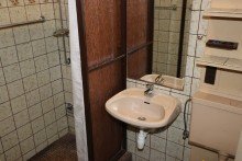 G�ste WC + Kaarst + Bungalow + ca. 100 m� Wohnfl�che + 724 m� Grundst�ck + Garage + 1965 +