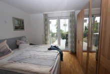 Schlafzimmer + Kaarst + n�he S-Bahn + ca. 69m� + 2-Zimmerwohnung + Garten + TG Stellplatz + Luftw�rmepumpe +