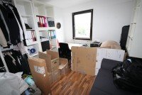 Bild (cb6a0cc294dde825b3e0e39bc7b60c70): + Kaarst-Zentrum + 3-Zimmer-Wohnung + 2. OG + ca. 86 m� Wohnfl�che + 2 Badezimmer + Balkon +