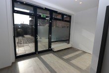 Eingangsbereich + Vorst + B�ro / Praxis / Kanzlei / Ladenlokal + ca. 129 m� Gewerbefl�che + 4 R�ume + Erdgeschoss +