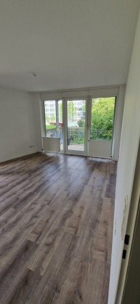 Bild (da33fc85552738c6cd36d89484d45368): + Derendorf + 3-Zimmer-Gartenwohnung + barrierearm + ca. 74 m� +
