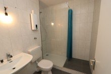 Bad + KAARST + RENOVIERTE 2-ZIMMERWOHNUNG + LOGGIA + ca. 60m� +