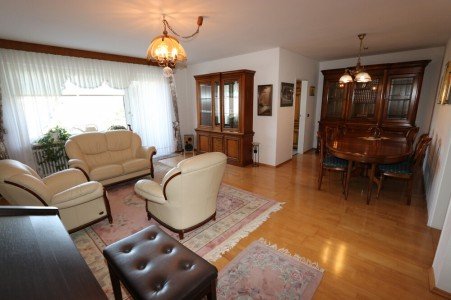Hauptbild + Holzb�ttgen + 3-Zimmer-Wohnung + ca. 84 m� + Bj.1974 + 5. OG + Aufzug +