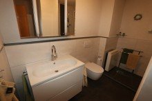 Badezimmer + Kaarst + 4-Zimmer-Wohnung + Dachgeschoss + ca. 89 m� Wohnfl�che + 2 Schlafzimmer + Balkon +