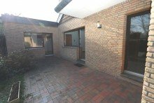 Terrasse + Kaarst + freistehendes Einfamilienhaus + Bj. 1962 + ca. 130 m� Wohnfl�che + ca. 642 m� Grundst�ck