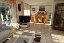 Wohnzimmer + Holzb�ttgen + Doppelhaush�lfe + 116 m� Wohnfl�che + 459 m� Grundst�ck + 3 Schlafzimmer + 1989 +